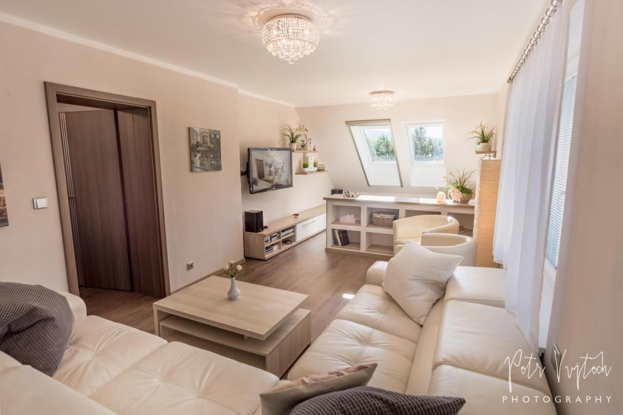 Apartman Na Lipne Frymburk Exterior photo