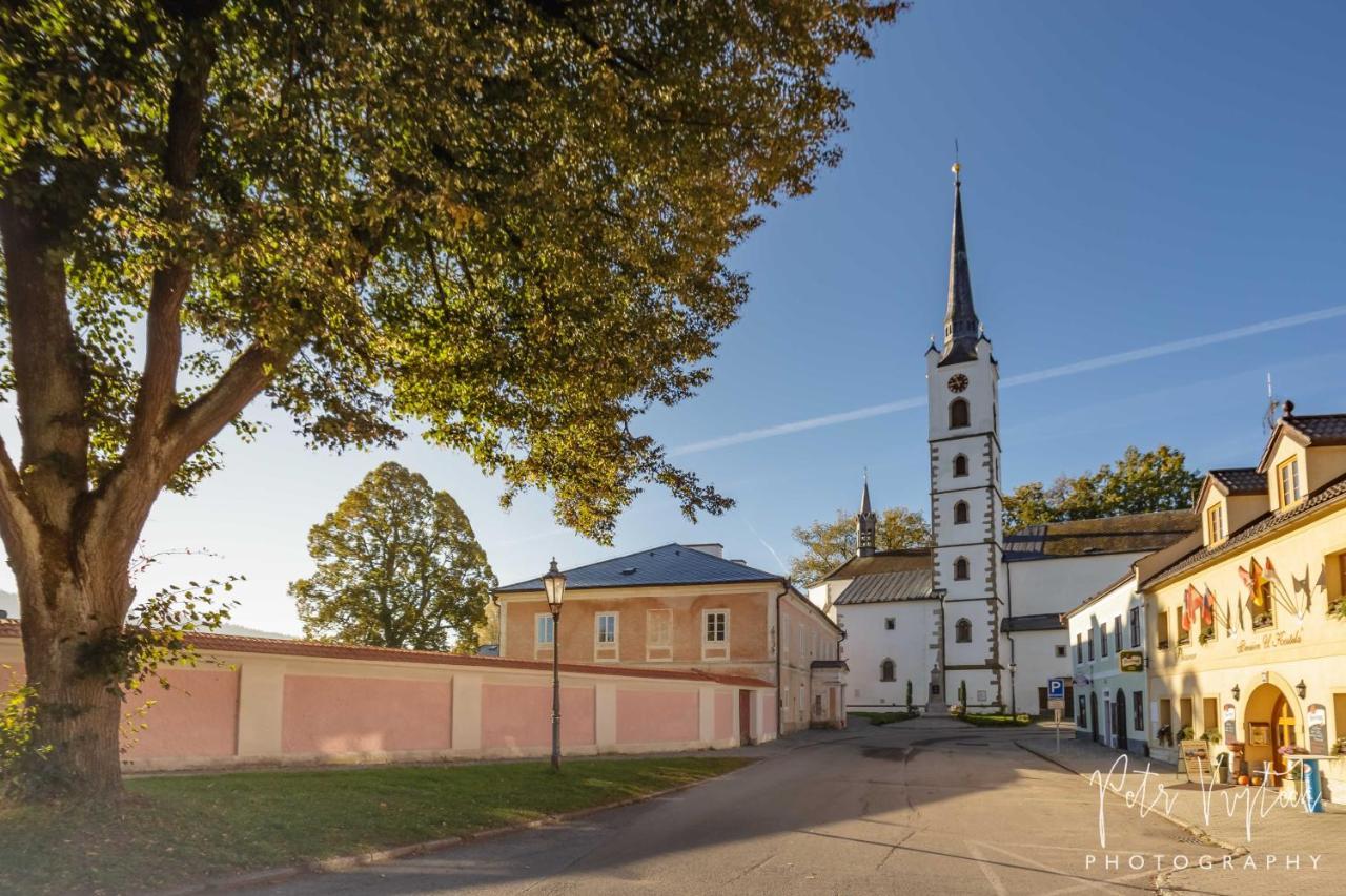 Apartman Na Lipne Frymburk Exterior photo